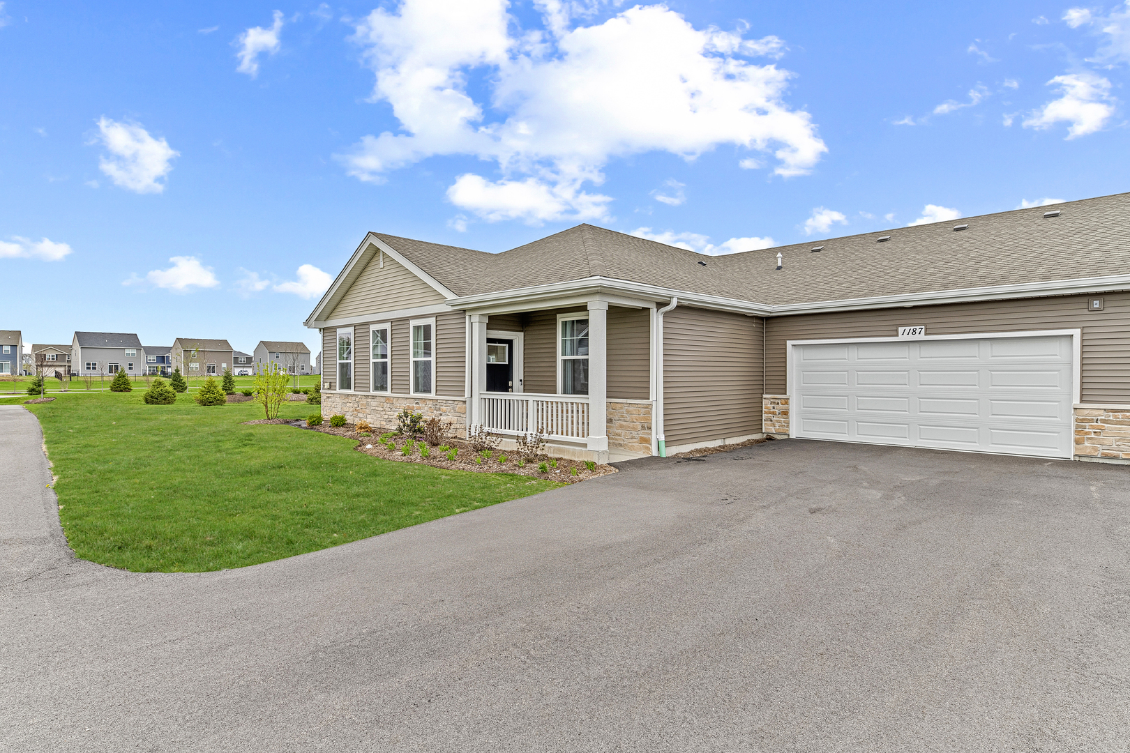 Property Photo: 1187 Sonoma Court IL 60140