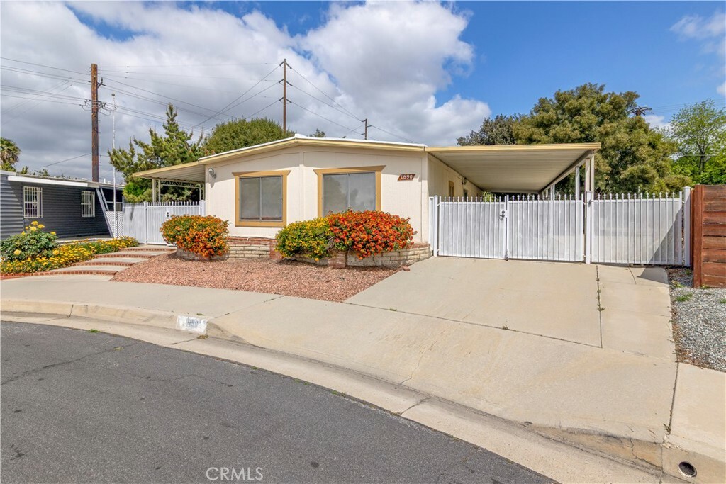 Property Photo: 1690 Carlotta Drive CA 92543