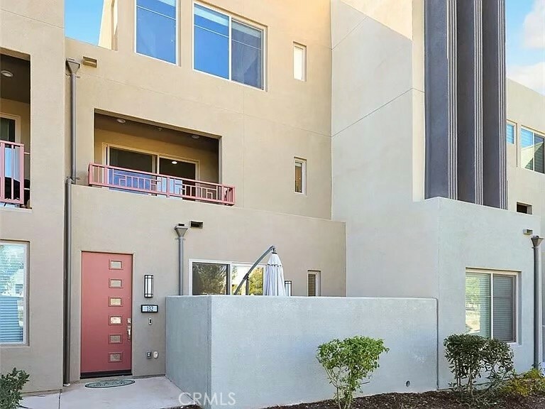 Property Photo: 132 Cadence CA 92618