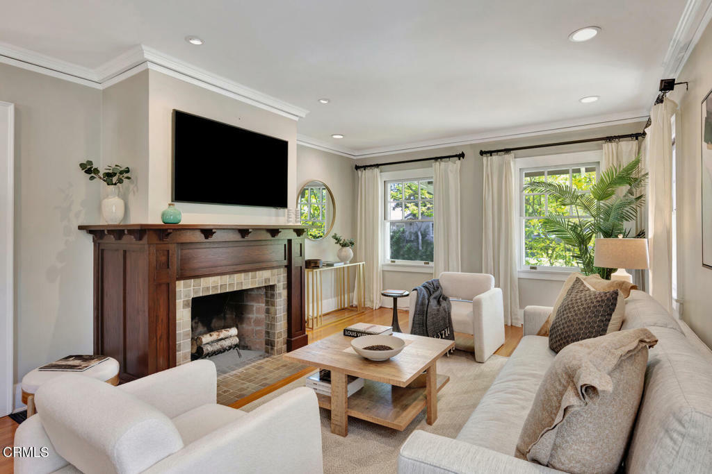 Property Photo: 465 Alpine Street CA 91106
