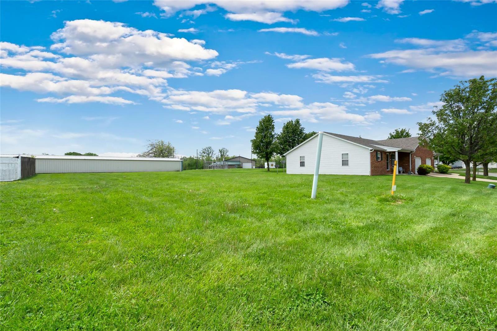 Property Photo: 108 E Harrisonville Drive IL 62295