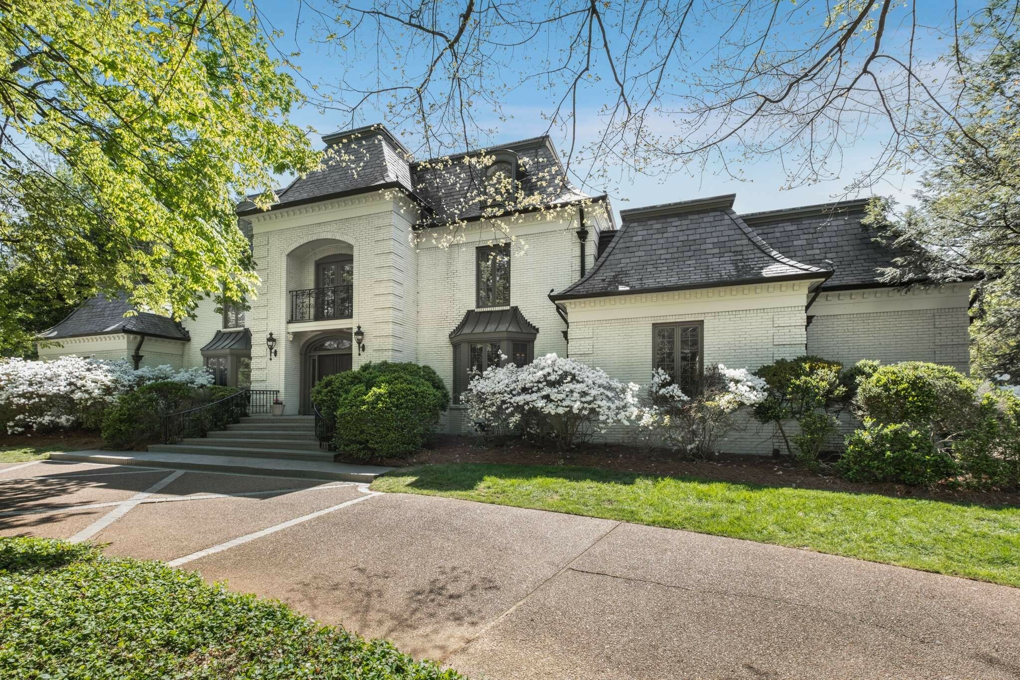 303 Lynnwood Blvd  Nashville TN 37205 photo