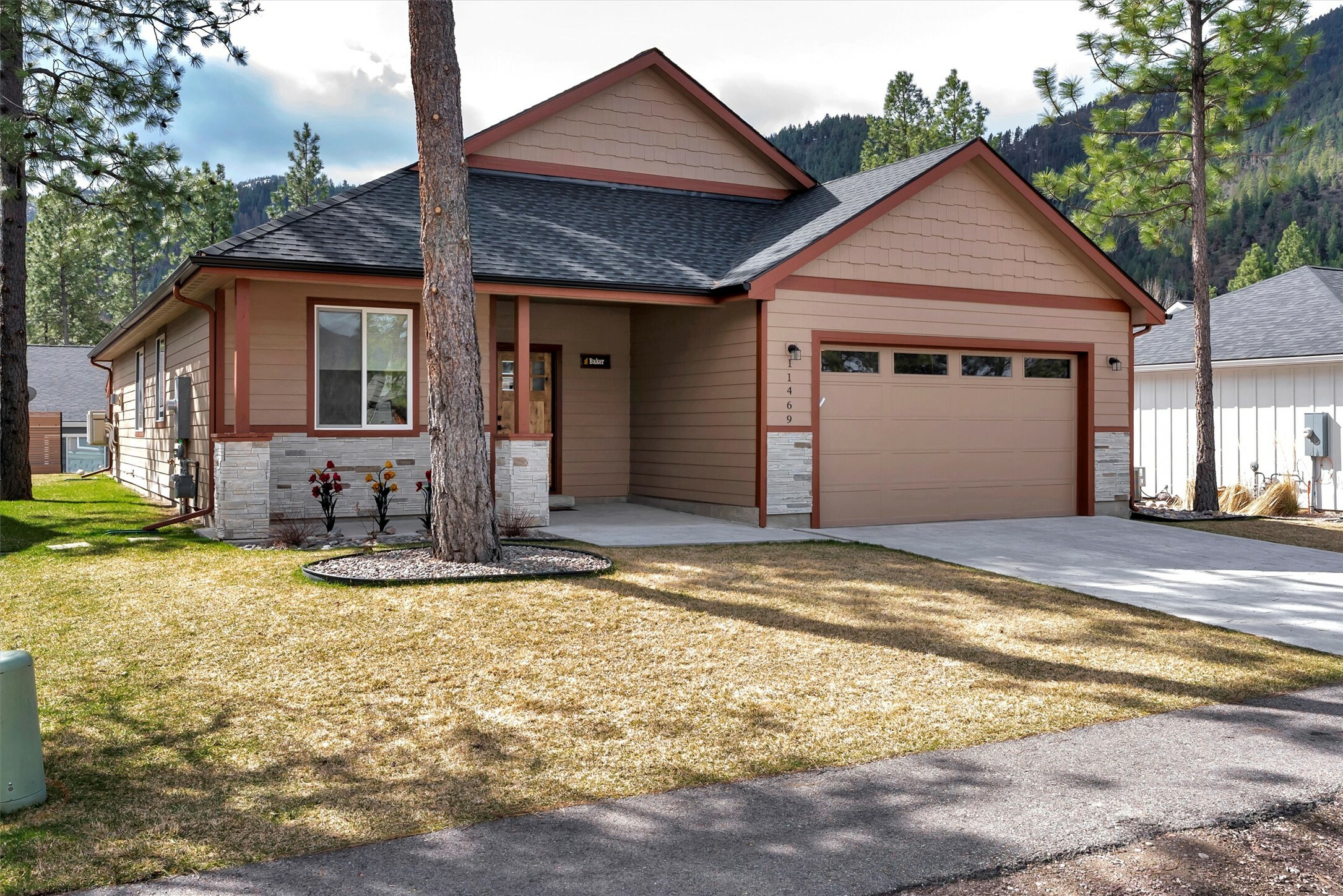 Property Photo: 11469 Ninebark Way MT 59802