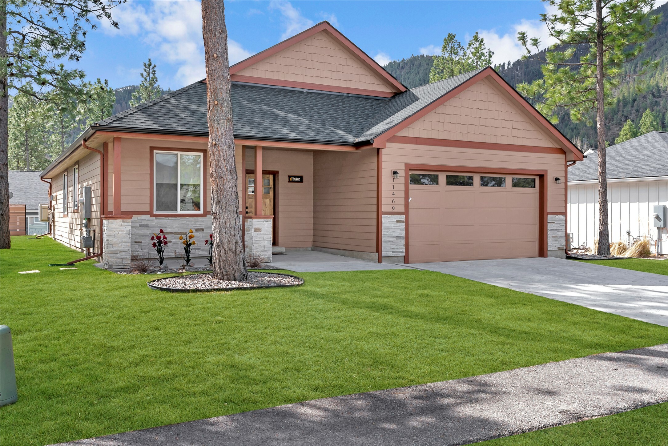 Property Photo: 11469 Ninebark Way MT 59802