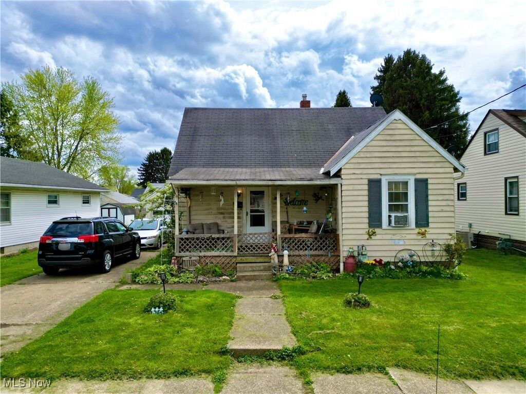 Property Photo:  1140 Lindbergh Avenue  OH 43701