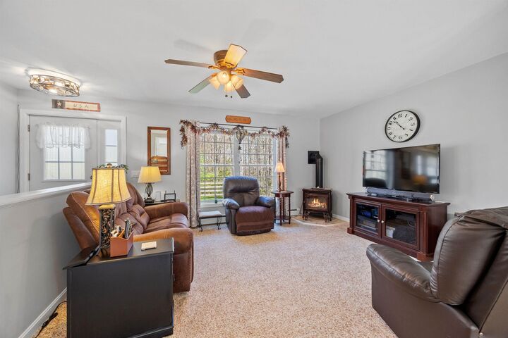 Property Photo:  27 Woodcrest Drive  NH 03864 