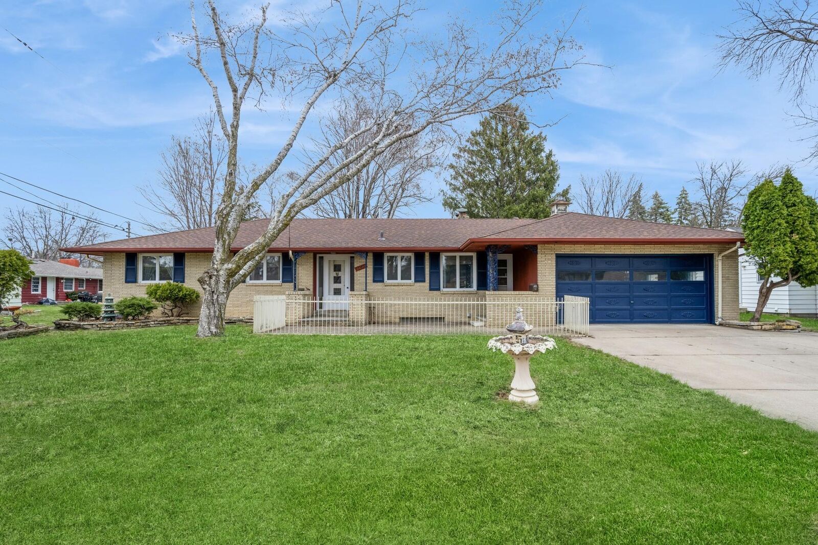 Property Photo: 5010 48th Avenue N MN 55429