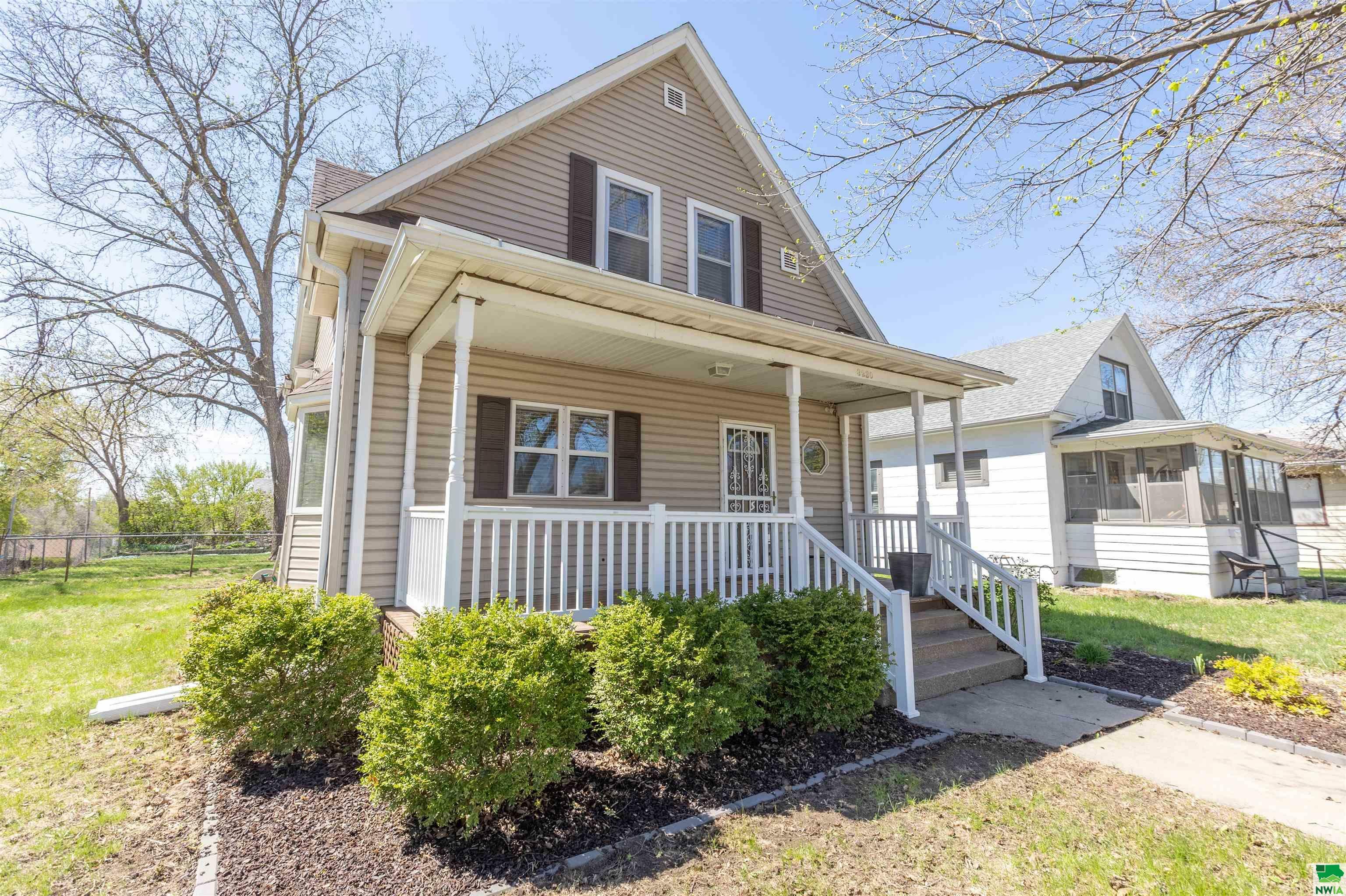 Property Photo: 3230 5th Avenue IA 51106
