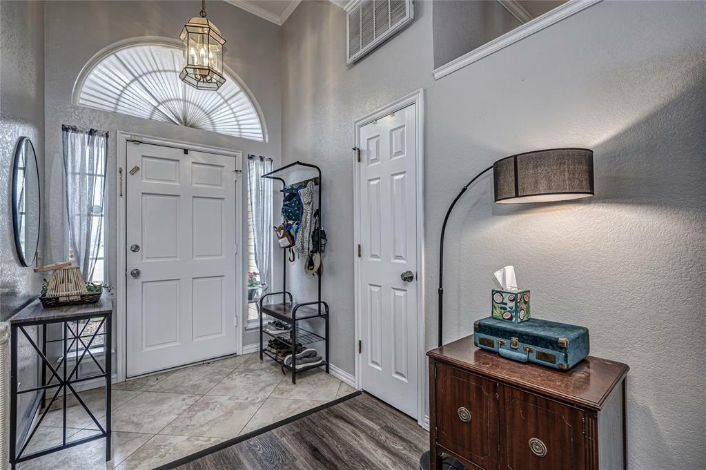 Property Photo: 313 SW 129th Street OK 73170