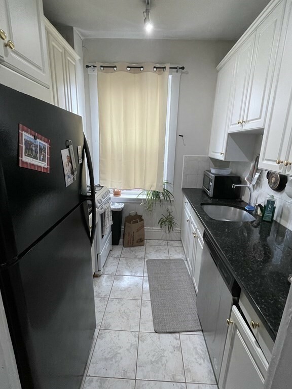Property Photo: 282 Newbury St. 18 MA 02116