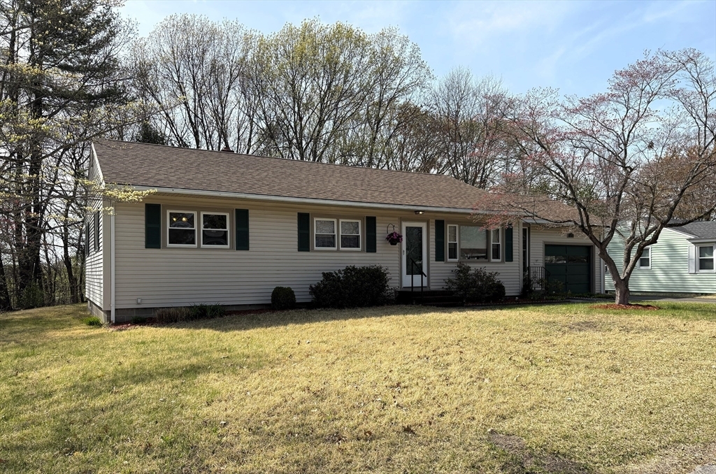 Property Photo: 25 Glen Forest Ln MA 01844