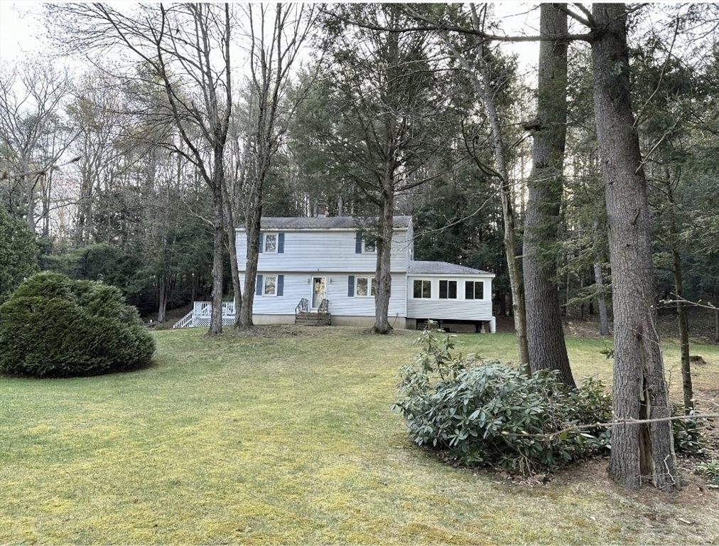 Property Photo: 137 Eli Dr MA 01475