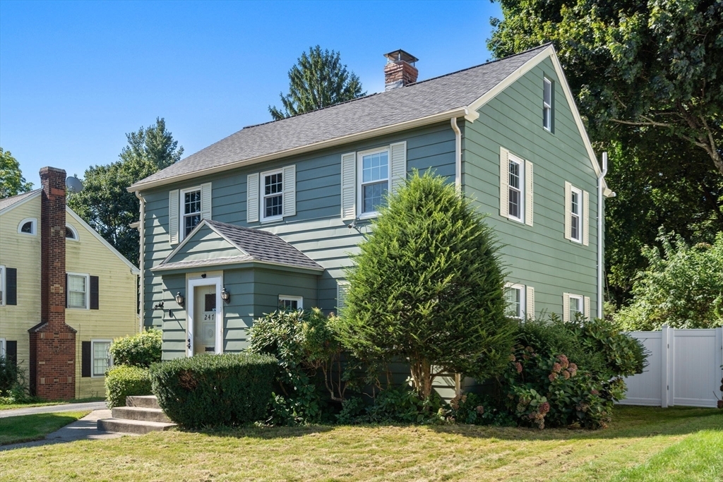 Property Photo: 247 May St MA 01602