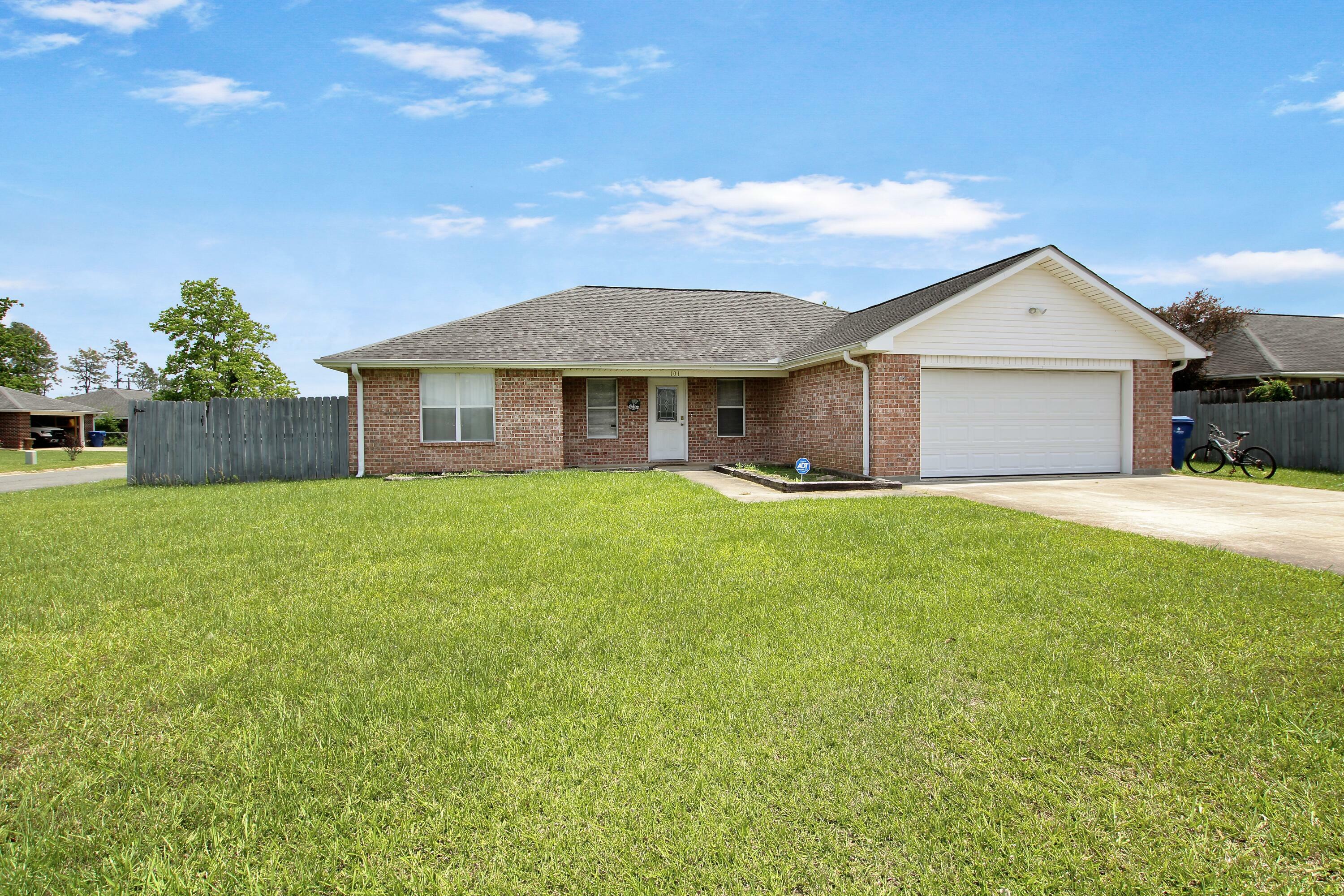 Property Photo: 101 Mayhaw St LA 70634