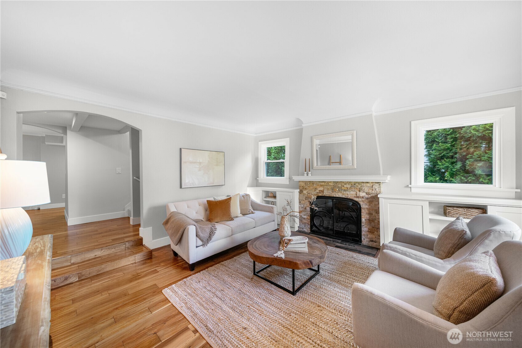 Property Photo:  2423  Everett Avenue E  WA 98102 