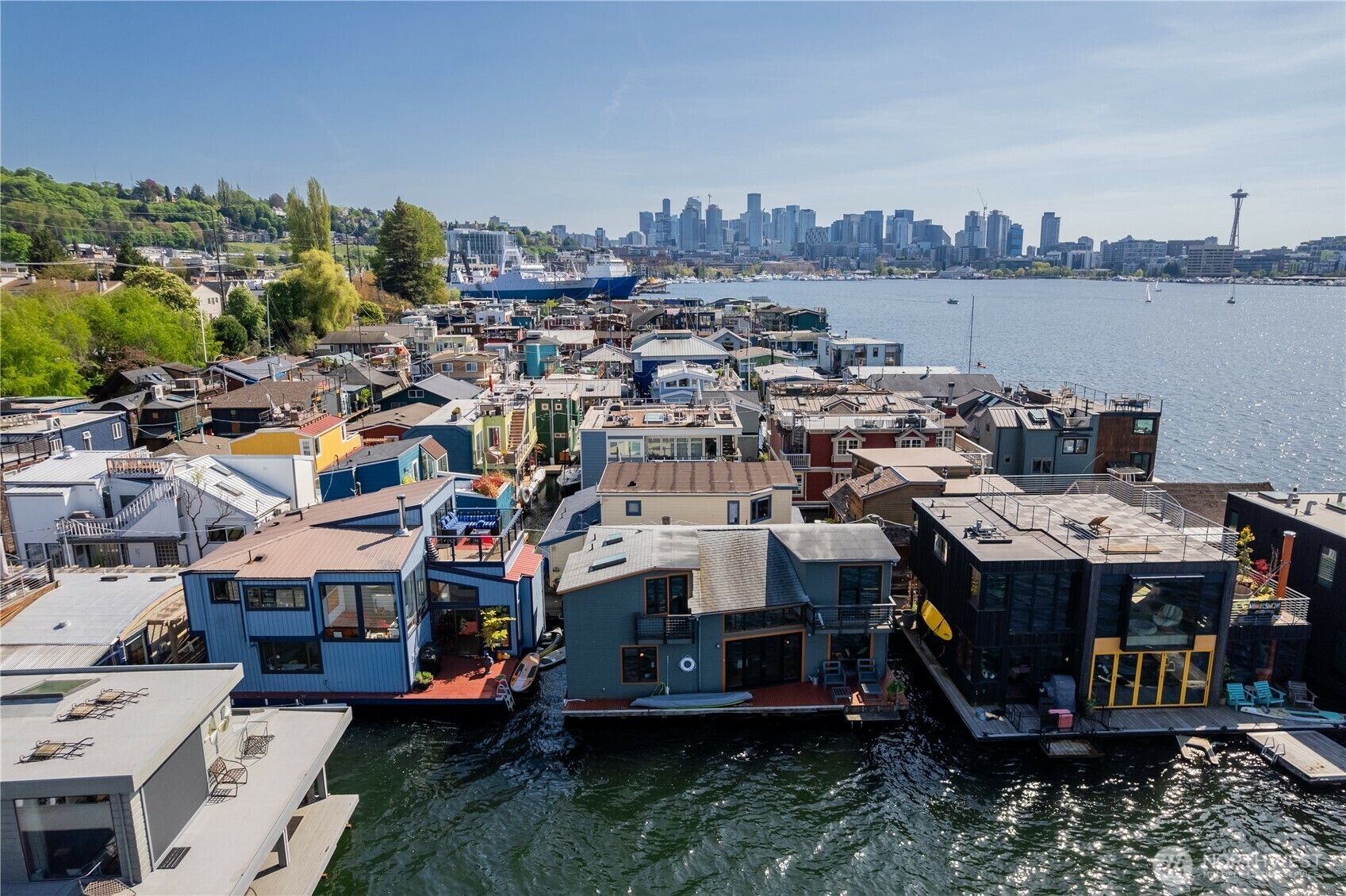 Property Photo: 2235 Fairview Avenue E 12 WA 98102