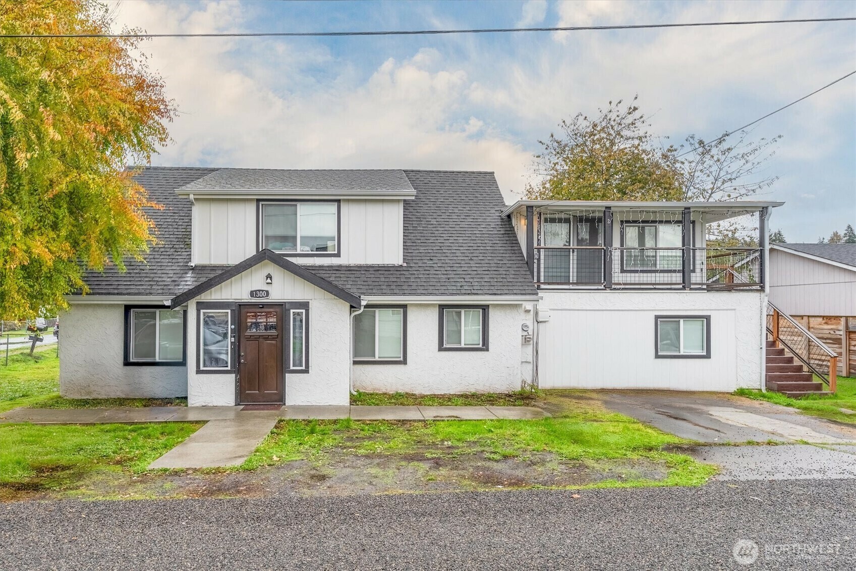 Property Photo: 1300 N 3rd Avenue WA 98626