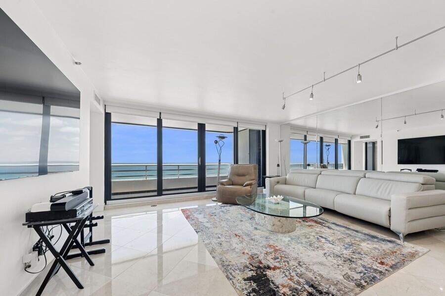 Property Photo:  1400 S Ocean Boulevard 1004  FL 33432 