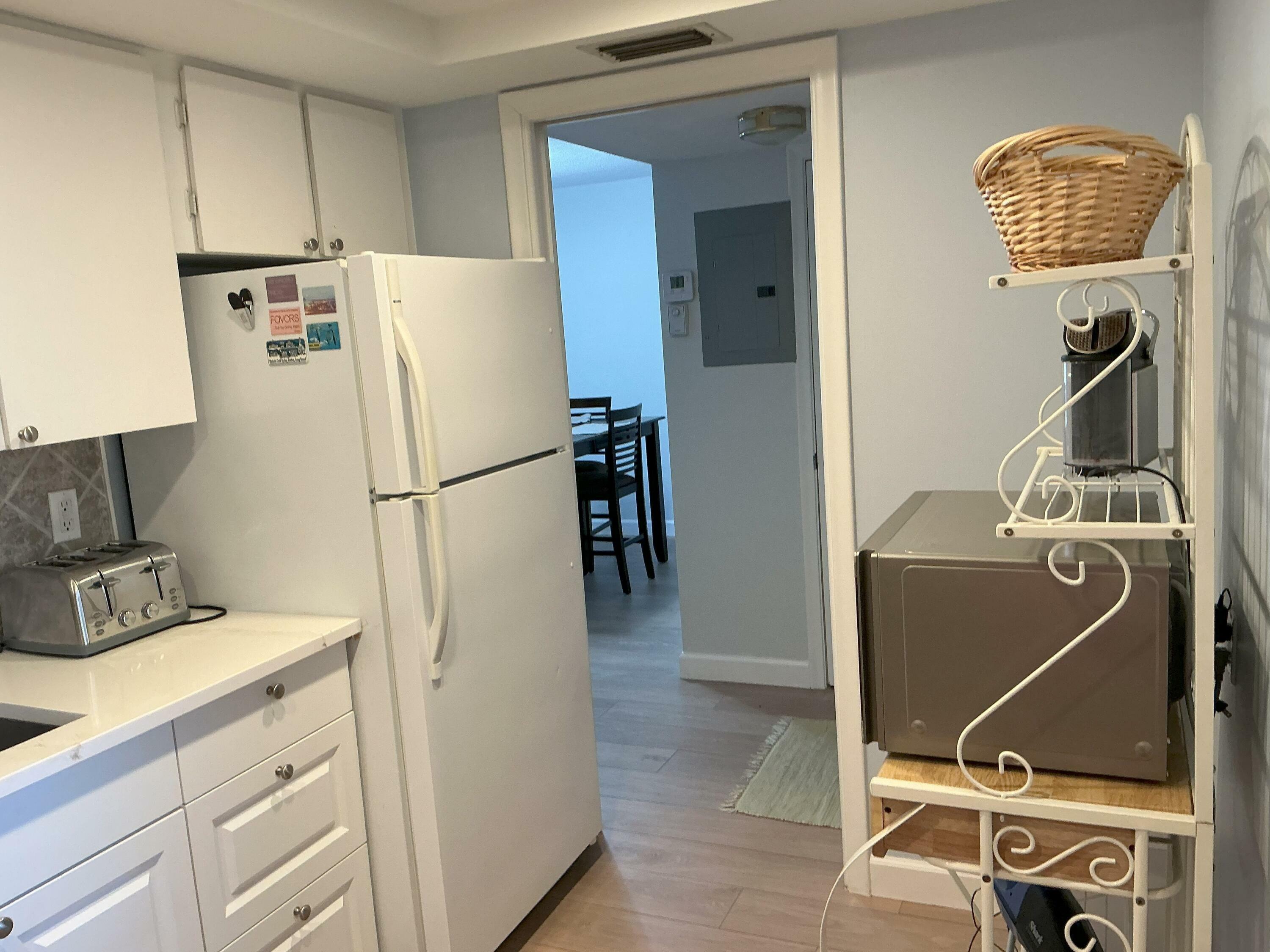 Property Photo: 5520 Tamberlane 208 Circle 208 FL 33418