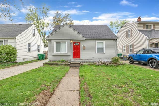 Property Photo: 29870 Elmwood Street MI 48135