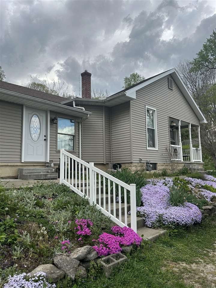 Property Photo:  121 Spring Hill  IN 47331 