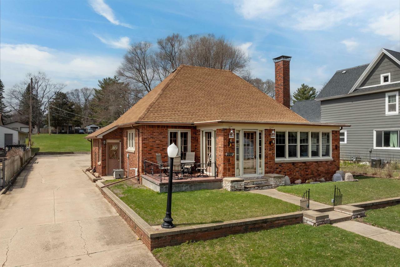 Property Photo: 233 N 1st Street WI 54968