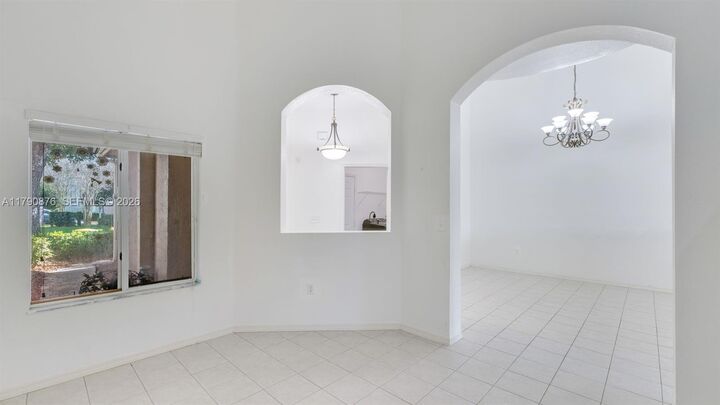 Property Photo:  1916 SE 23rd Ave 1916  FL 33035 