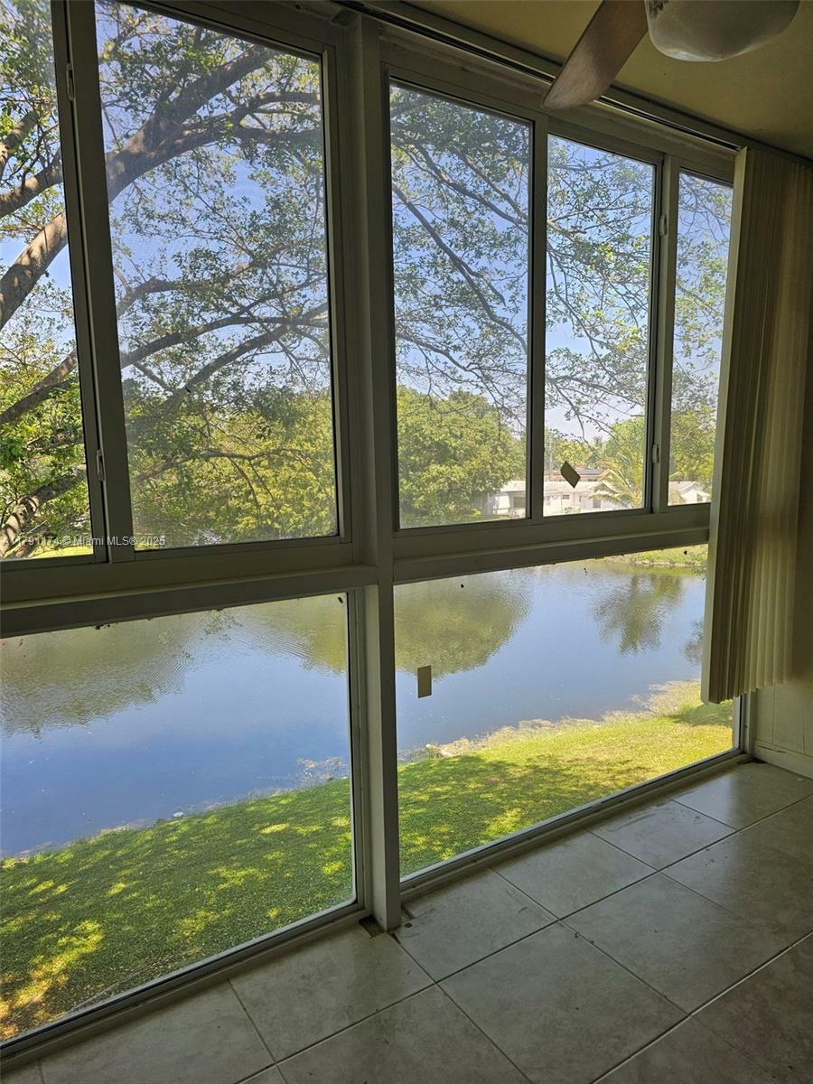 Property Photo: 1103 NW 58th Ter 321 FL 33313