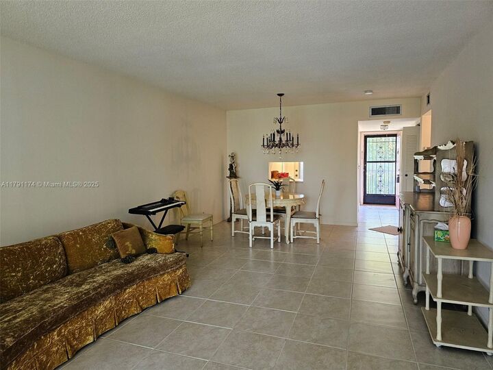 Property Photo:  1103 NW 58th Ter 321  FL 33313