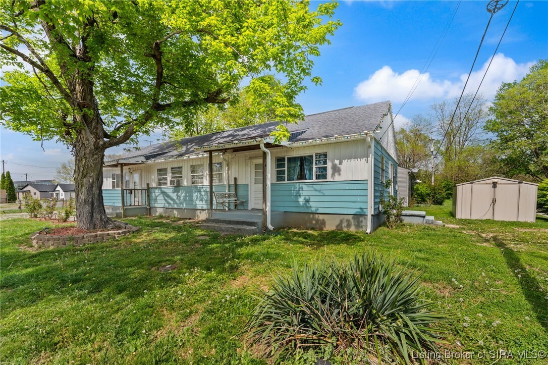 Property Photo: 104 Spring Street IN 47111