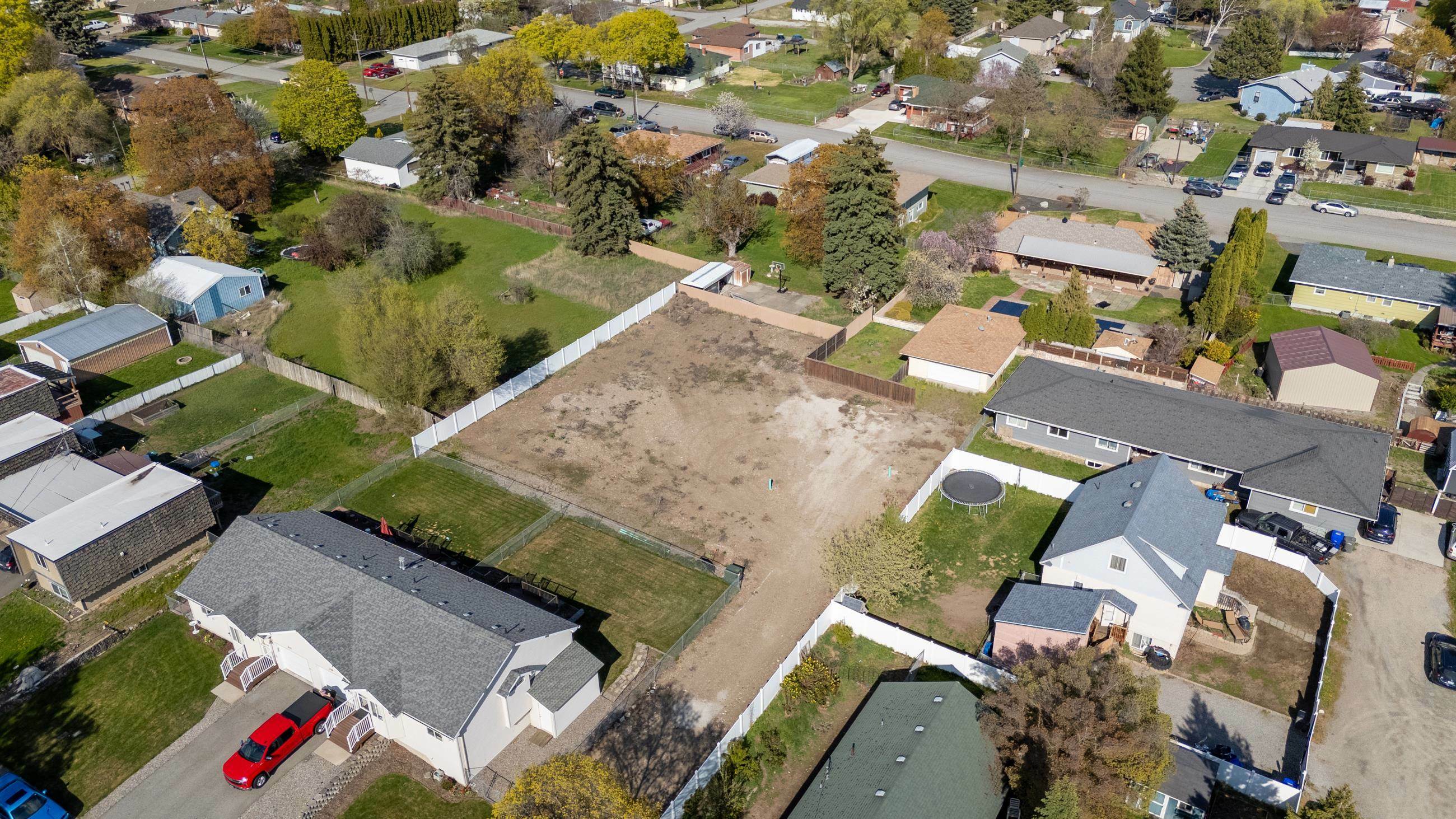 Property Photo: 306 N Bannen Rd WA 99216