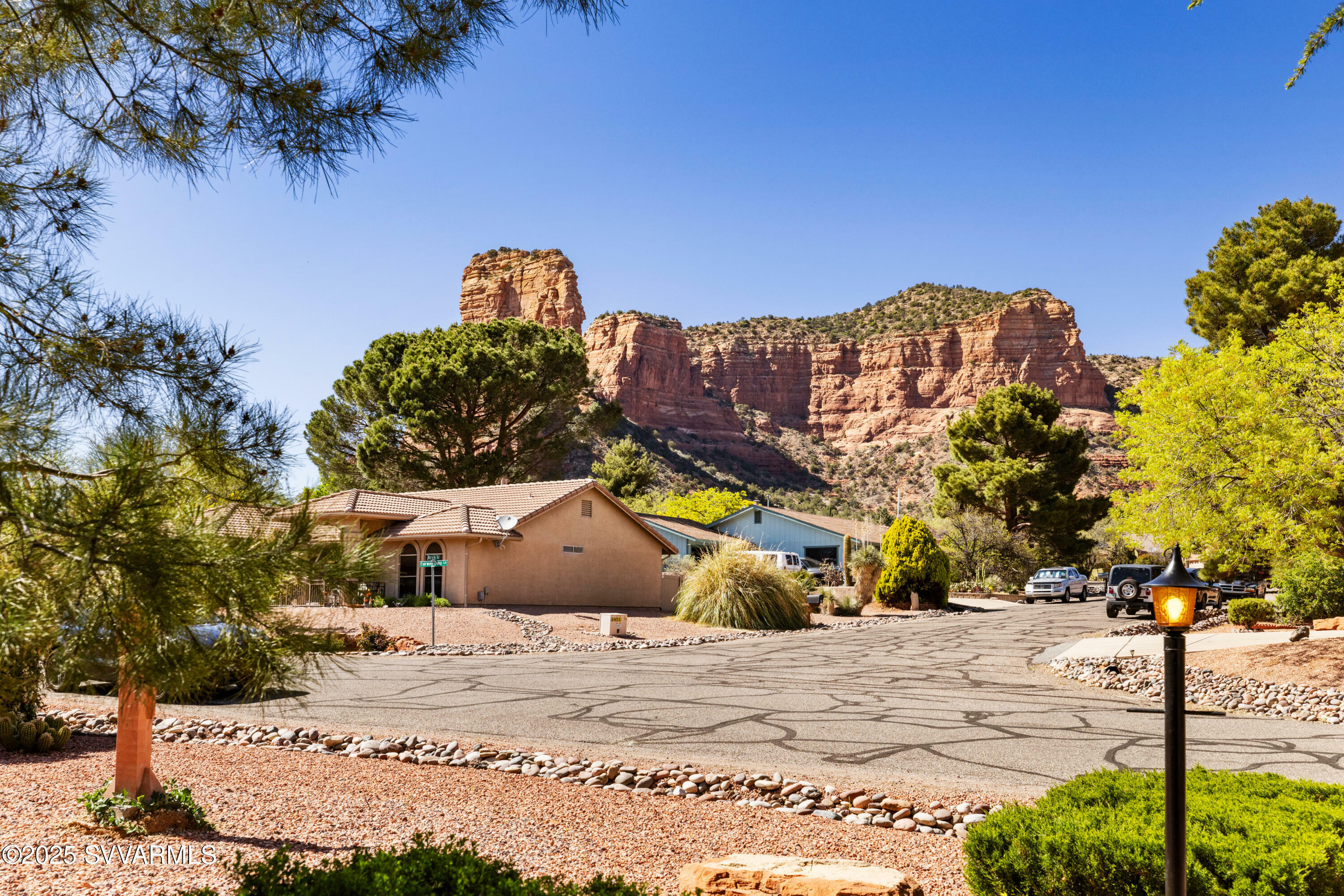 Property Photo: 190 Fairway Oaks Lane AZ 86351