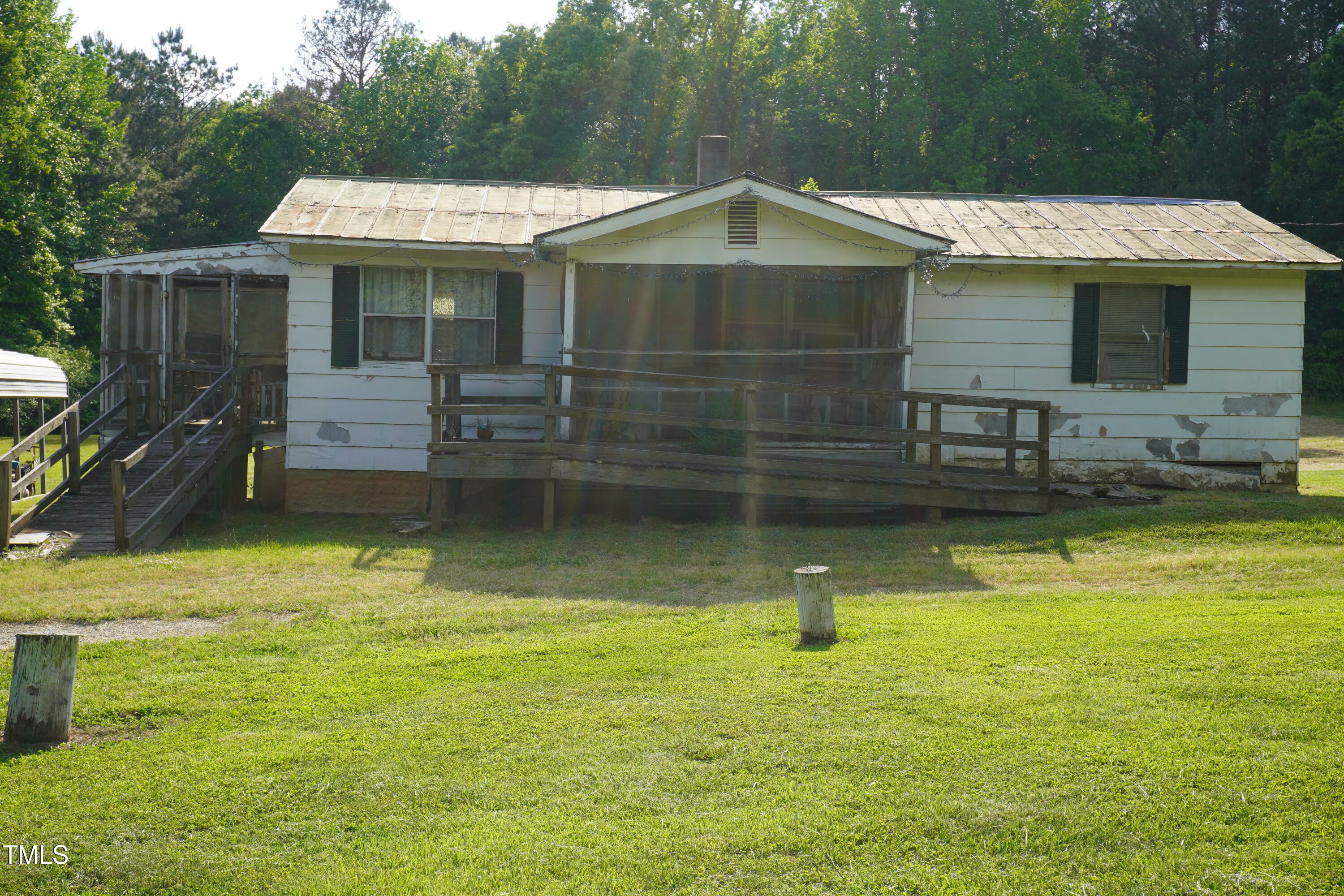 Property Photo: 691 Nc 58 Hwy NC 27816