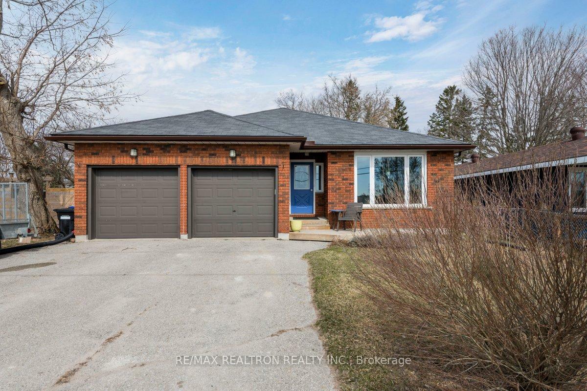 172 Queen Street W  Springwater ON L0L 1P0 photo