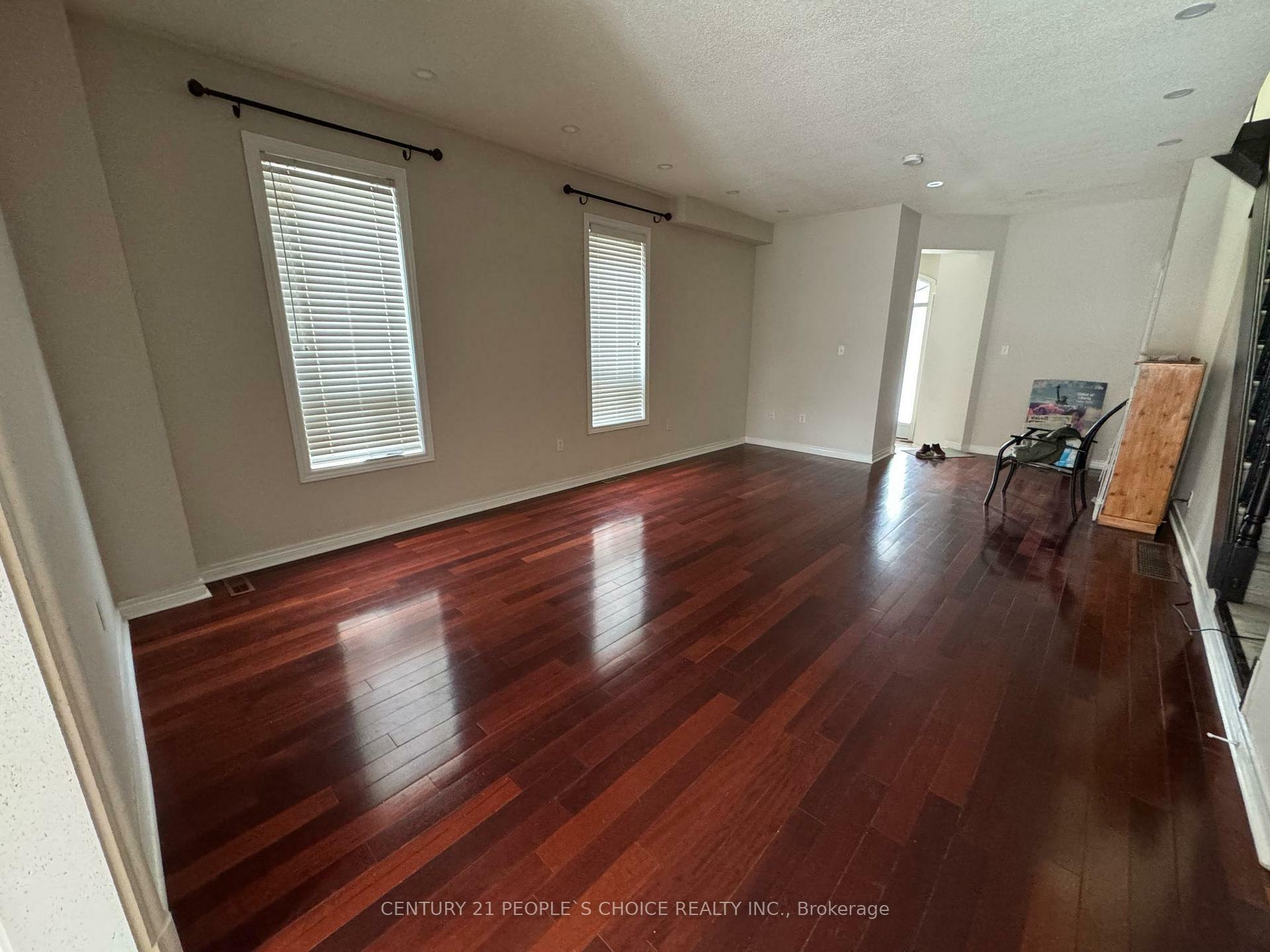 Photo de la propriété:  3704 Golden Locust Drive  ON L5N 8N8 