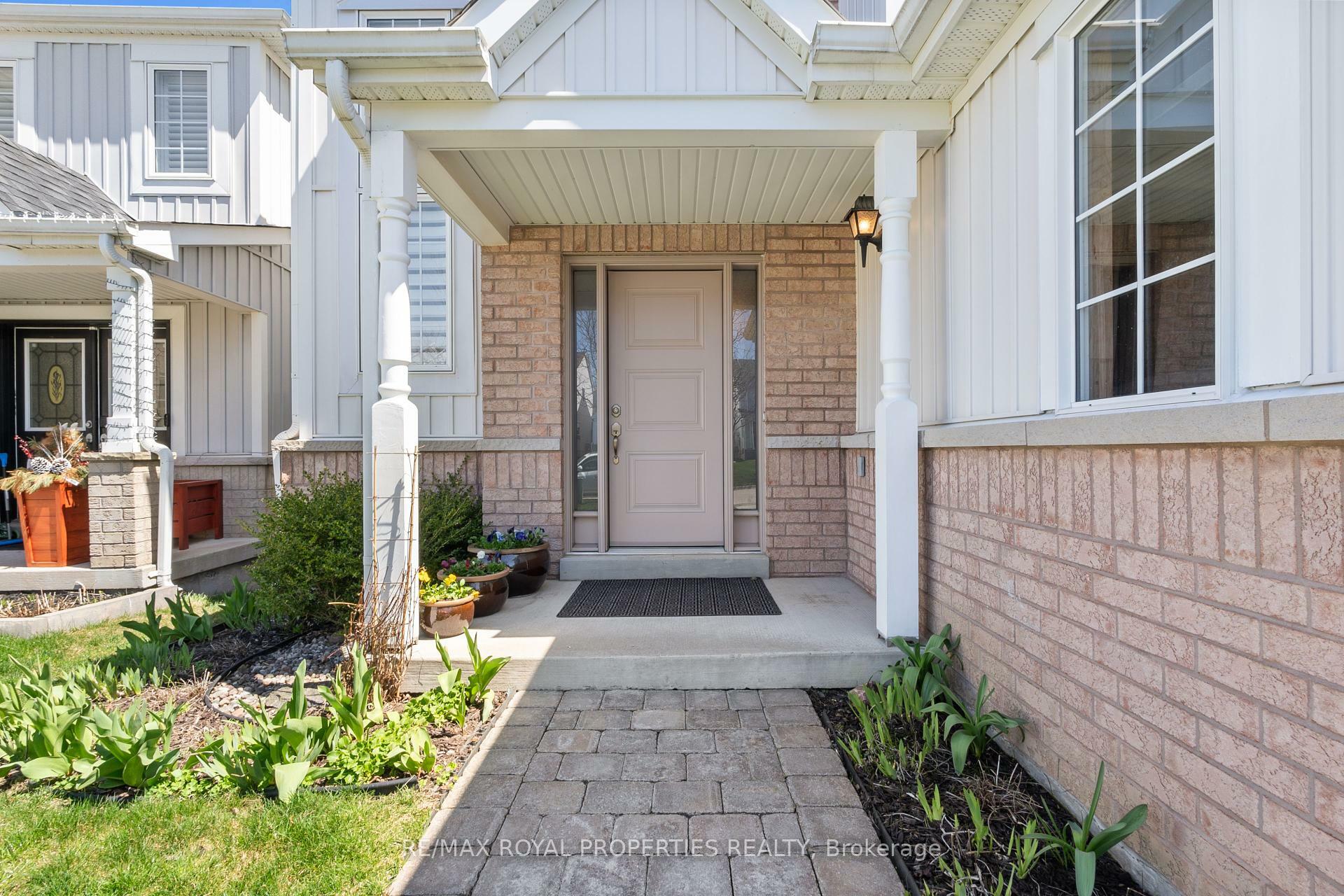 Photo de la propriété: 1308 Ashgrove Crescent ON L1K 3A6