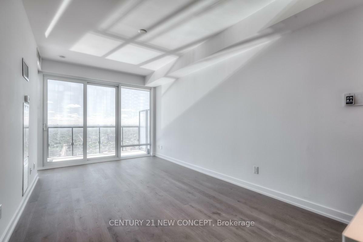 Property Photo: 488 University Avenue 3711 ON M5G 0C1