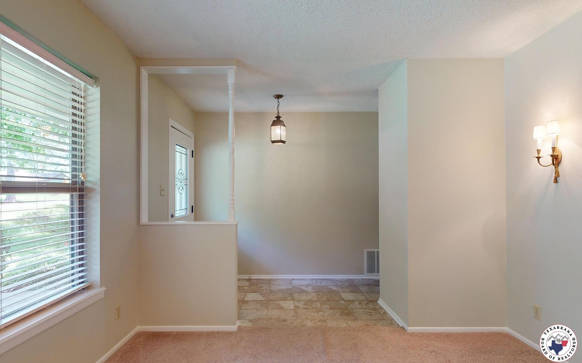 Property Photo: 6007 Oak Flat Ave TX 75503