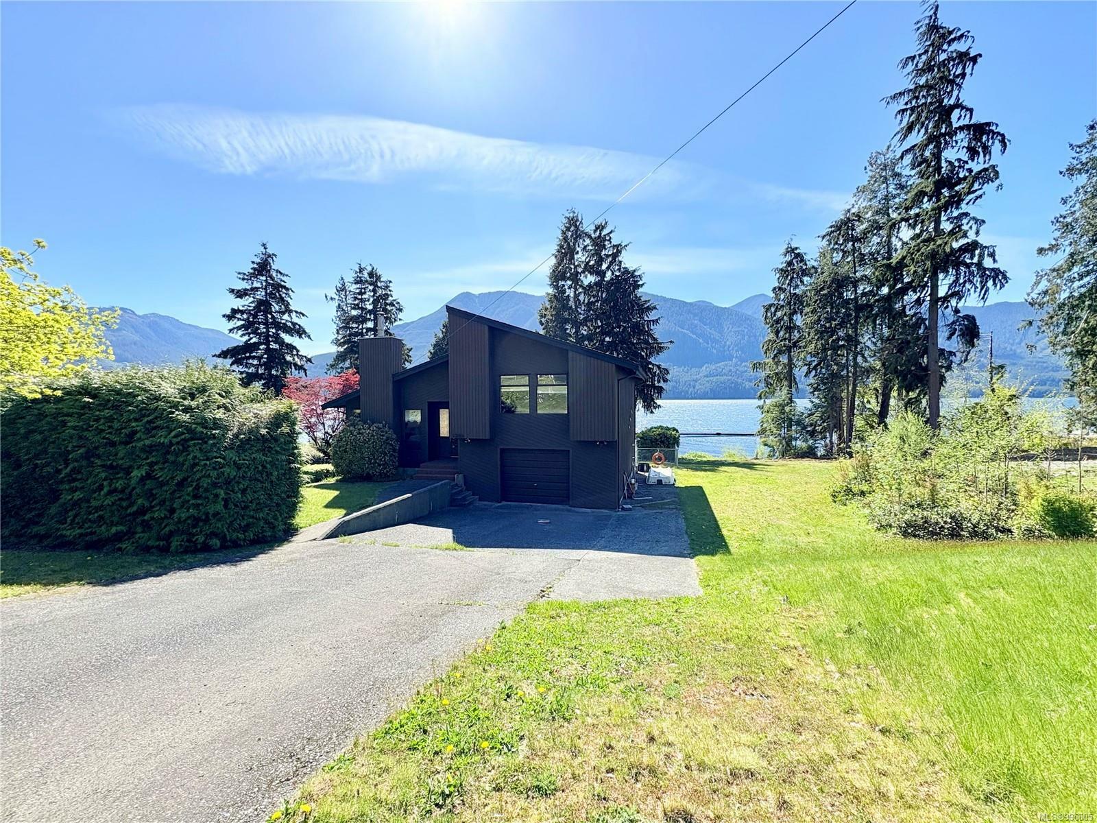 Property Photo: 1200 Marine Dr BC V0N 2N0