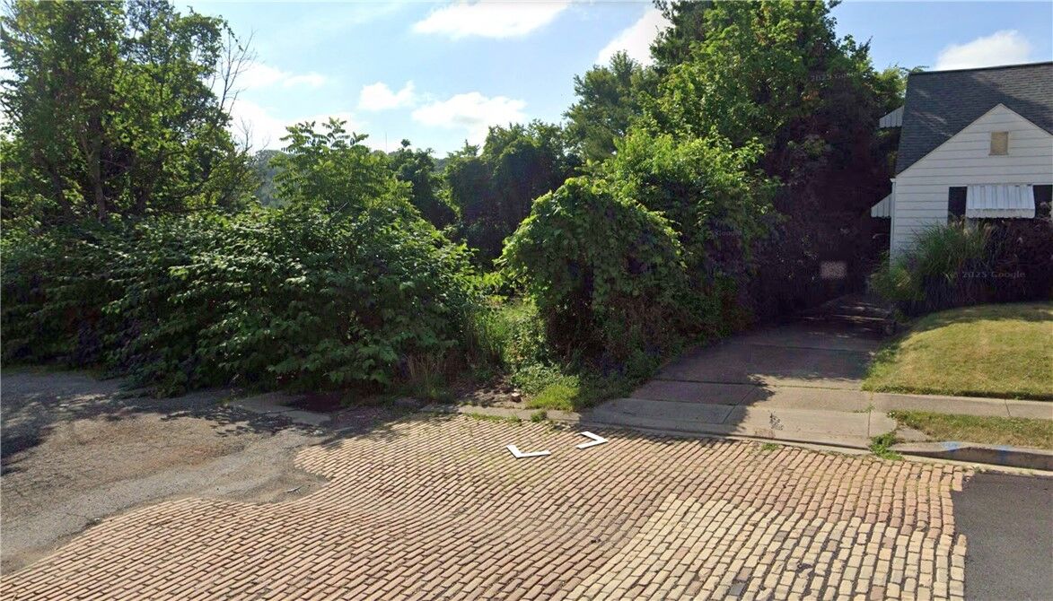 Property Photo:  3415 Poplar  PA 15234 