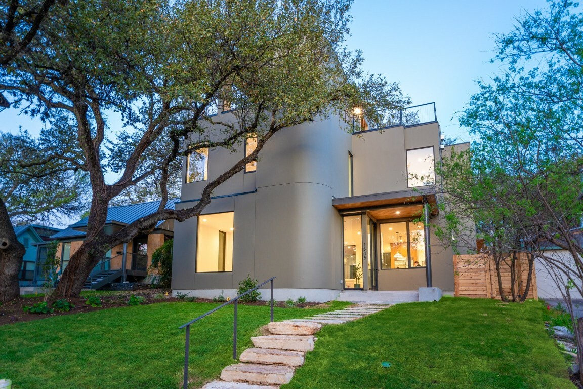 Property Photo: 1505 Alameda Drive TX 78704