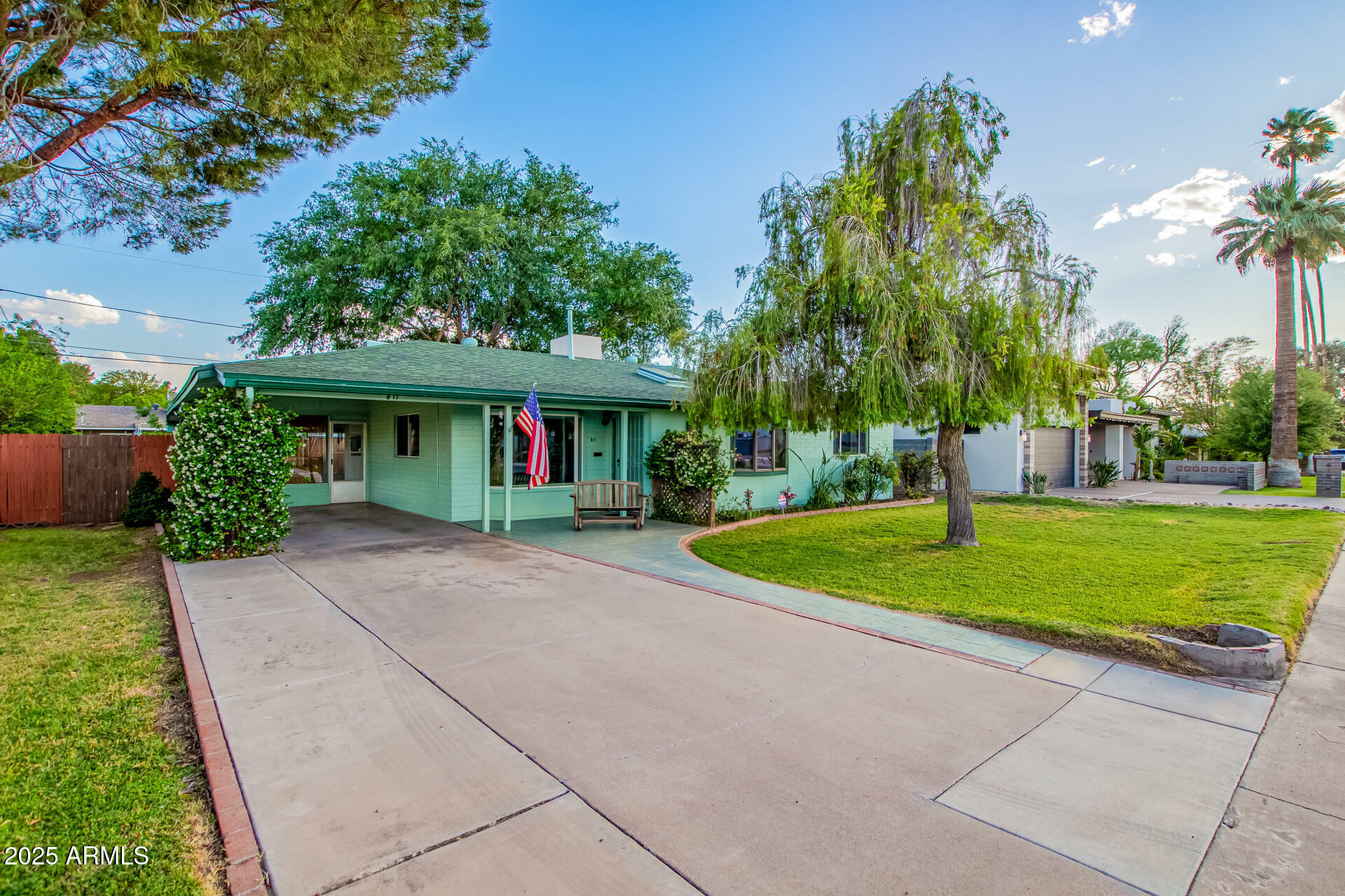 Property Photo: 811 W Ocotillo Road AZ 85013