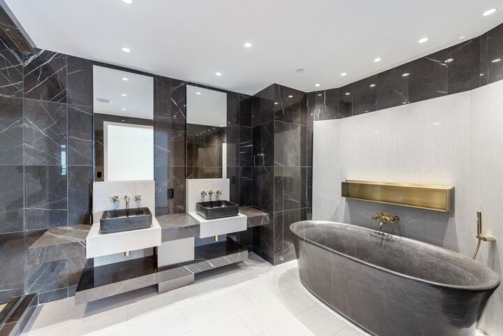 Property Photo:  1151 W Georgia Street Ph 3  BC V6E 0B3 