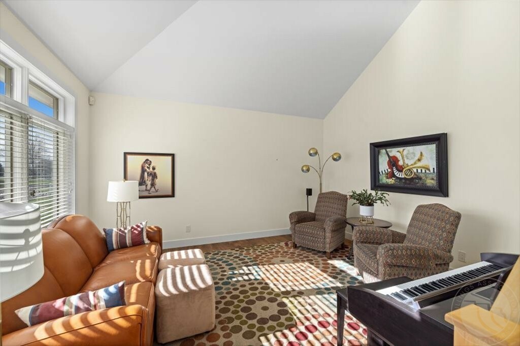 Property Photo: 1140 Bluegrass Drive E MT 59106