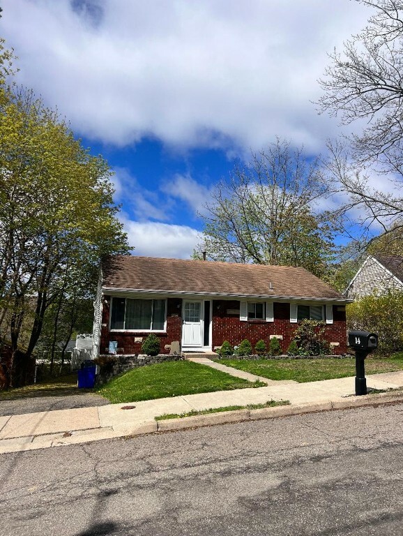 14 Kane Avenue  Binghamton NY 13903 photo