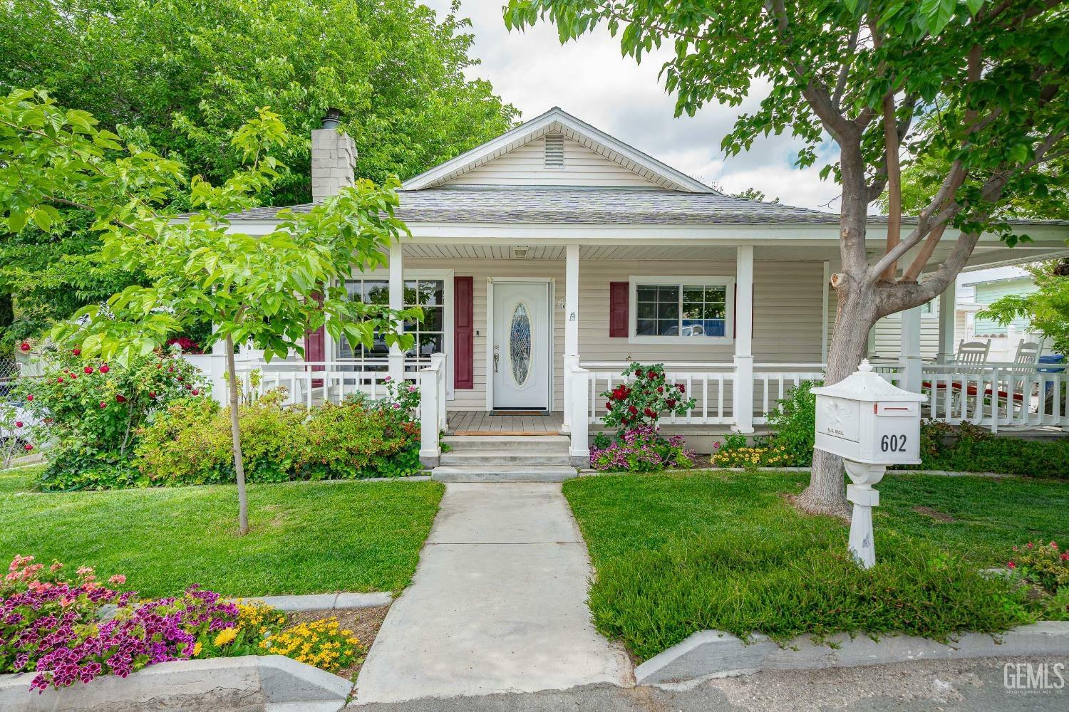 602 Rose Avenue  Taft CA 93268 photo