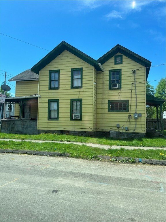 Property Photo: 705 E 2nd Street NY 14901
