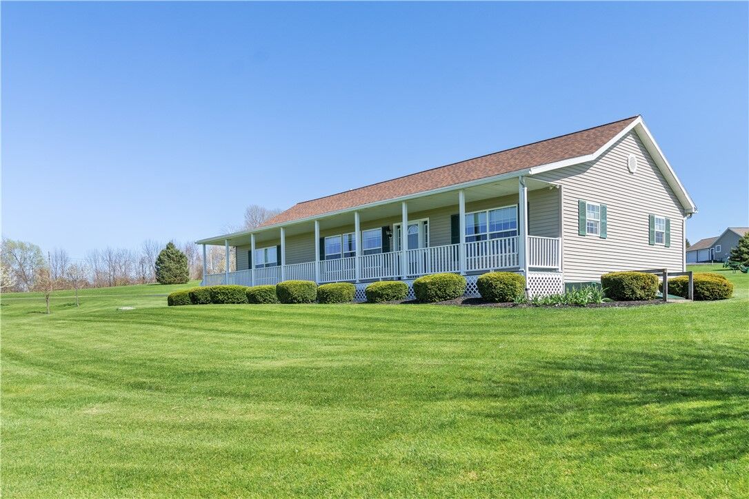 Property Photo: 2355 Lane View Road NY 14527
