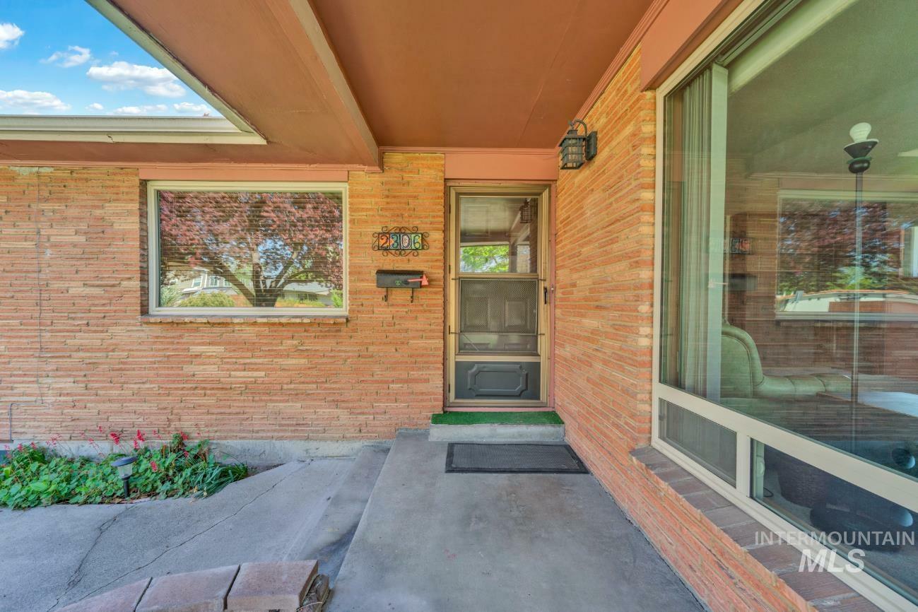 Property Photo: 2306 N Grandee St. ID 83704