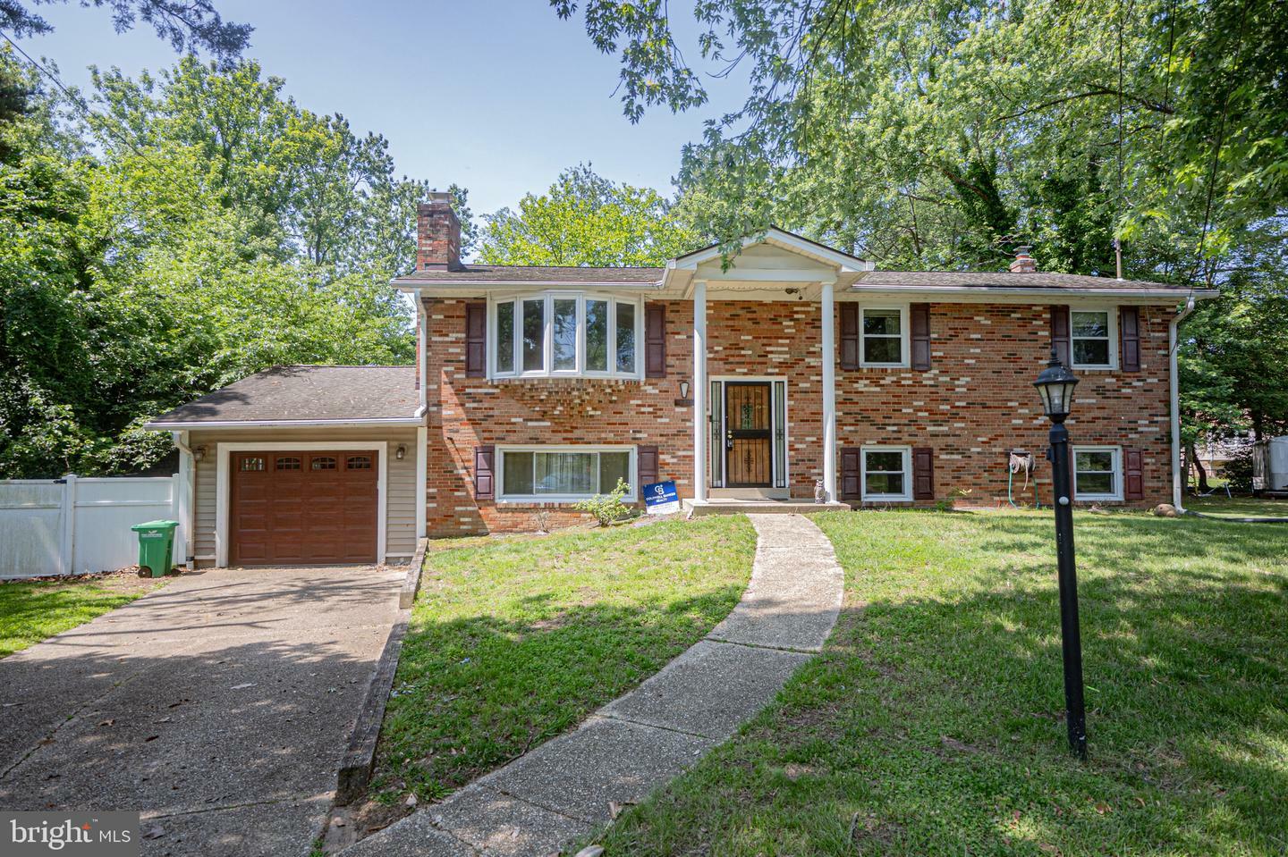 Property Photo: 9611 Ponca Place MD 20744